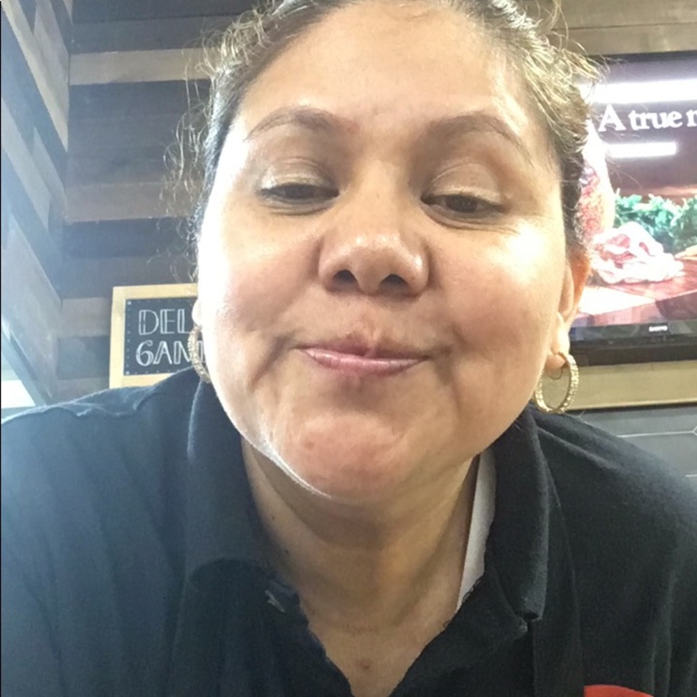 Meet your Posher, Ana